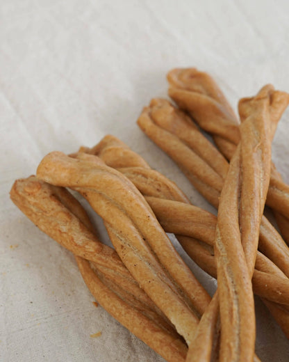 Klassieke vlechten - gewone aperitiefstokjes (300 g)
