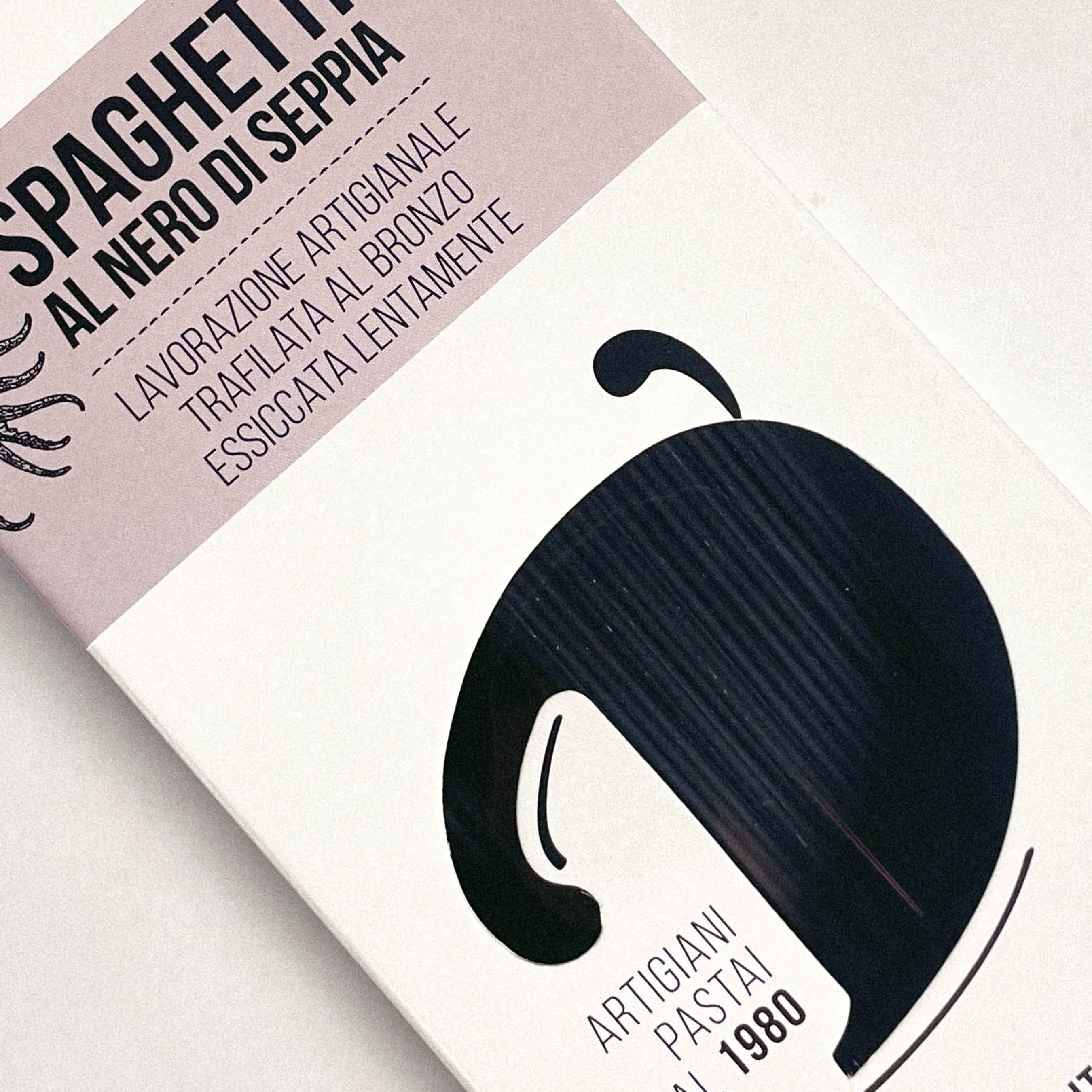 Spaghetti al nero di seppia (500g)